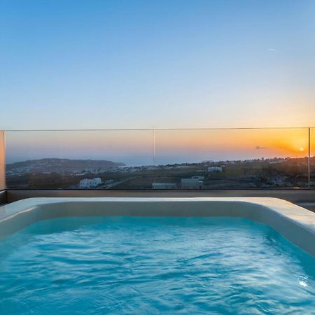 Cinnamon Villa With Private Hot Tub Pýrgos Eksteriør bilde