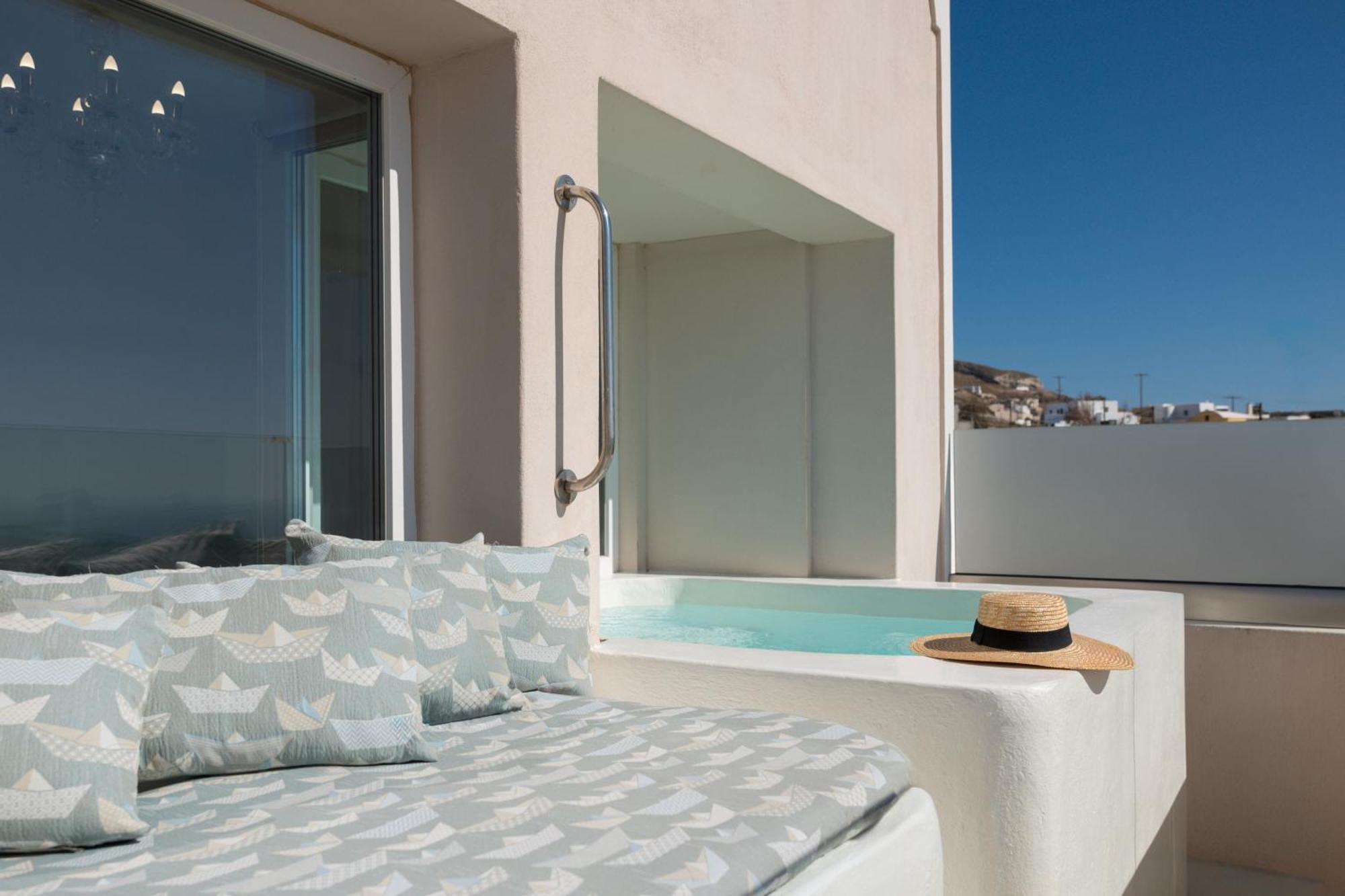 Cinnamon Villa With Private Hot Tub Pýrgos Eksteriør bilde